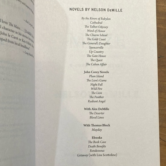 Book: The Maze by Nelson DeMille - Picture 3 of 10